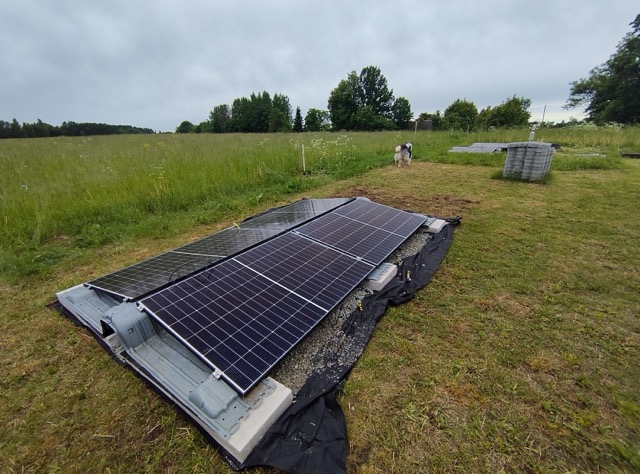8 solar panels with a low profile setup